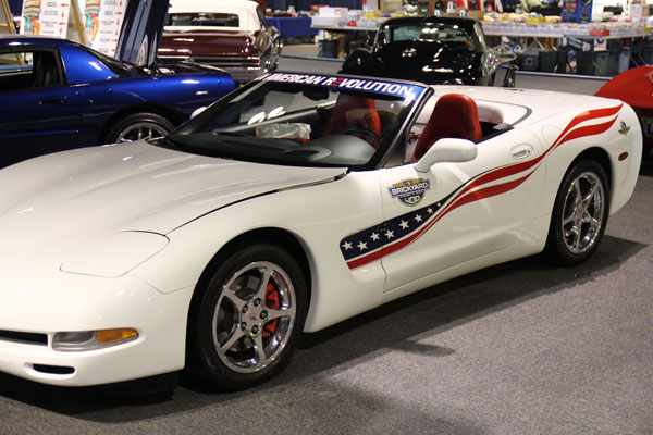 The Midwest Corvette and Chevy Show Wants to Help You Get a “Car Fix” at the Chicago Auto Show