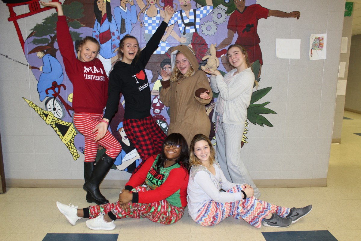 #1StudentNWI: The Wolves Embrace Spirit Week and Leadership Opportunities