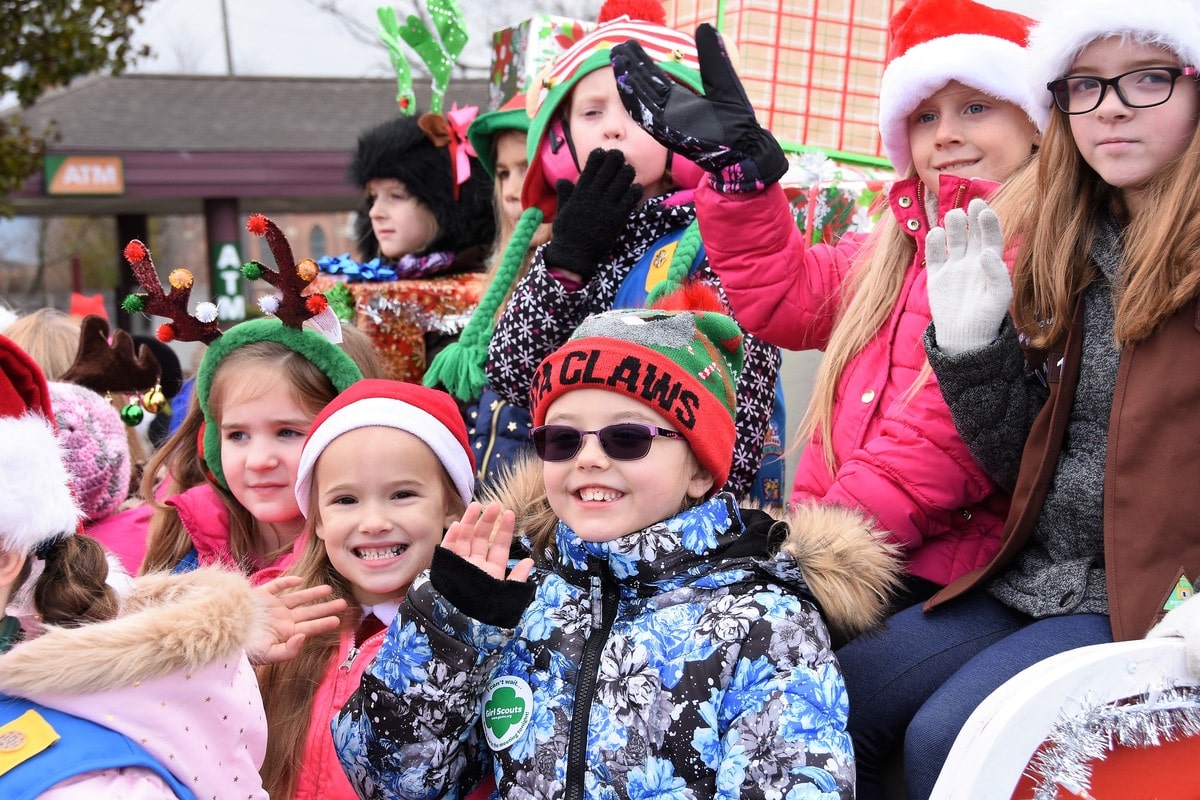 La Porte Santa Parade Hundreds of Families to Visit Downtown