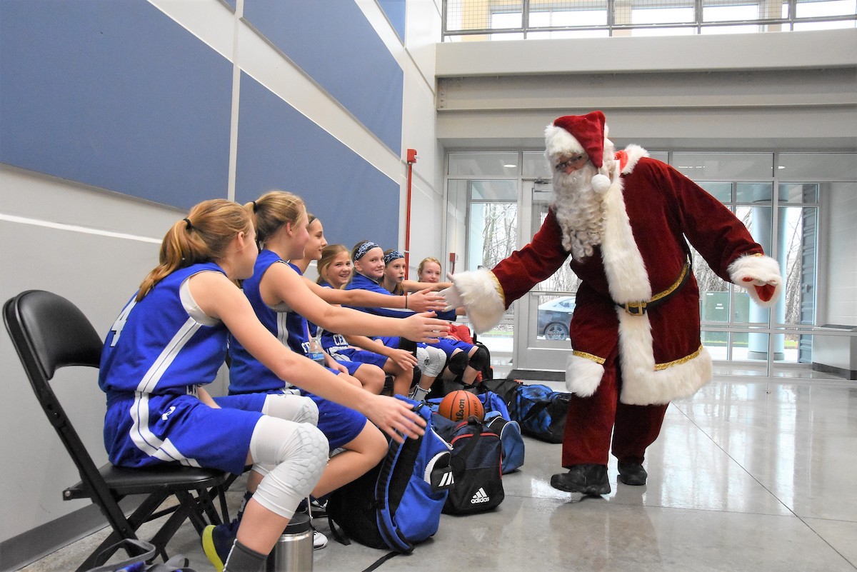 Hammond Sportsplex Welcomes Community to Ring in the Season with Santa
