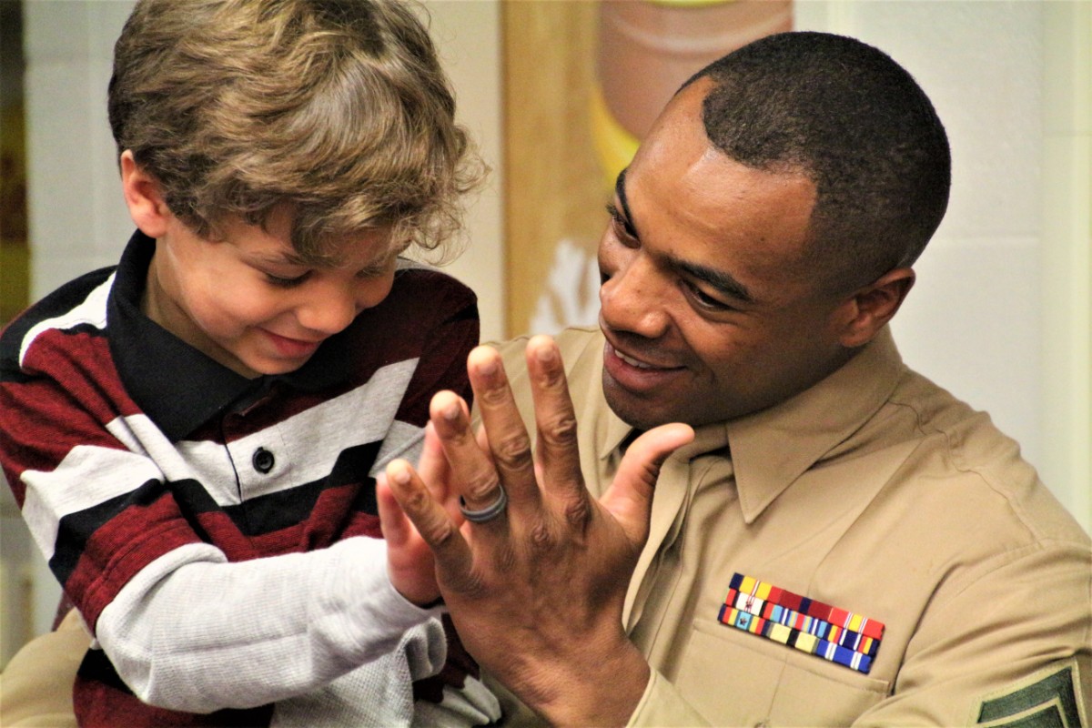 Military Dad Surprises 6-Year-Old Son at Saylor Elementary School Story Time